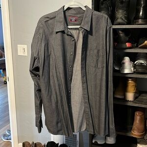 Dark gray untuckit long sleeve